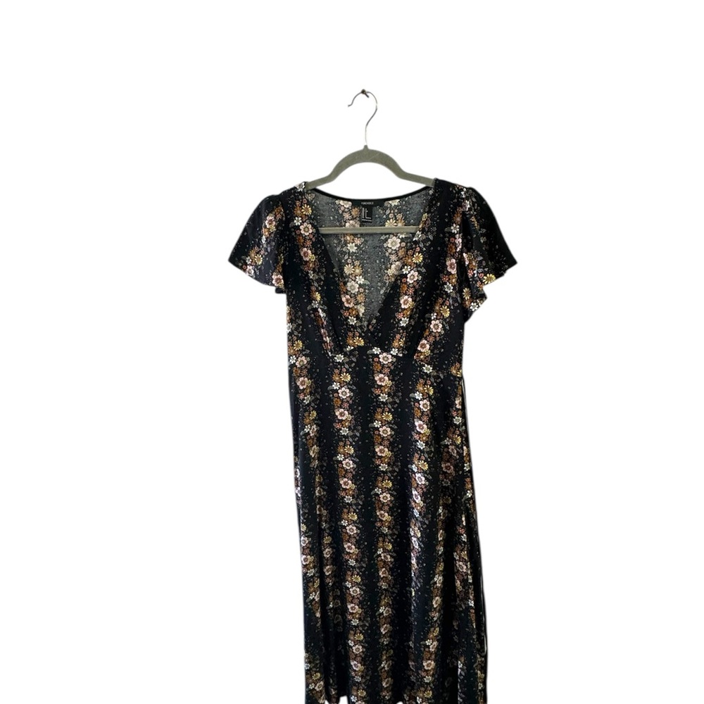 Forever 21 Black and Tan Flutter Sleeve Maxi Dress